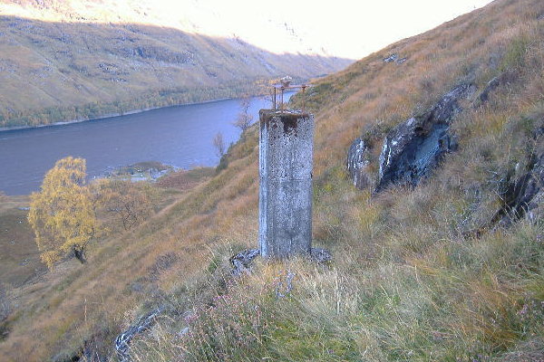 photograph of the concrete pillar 