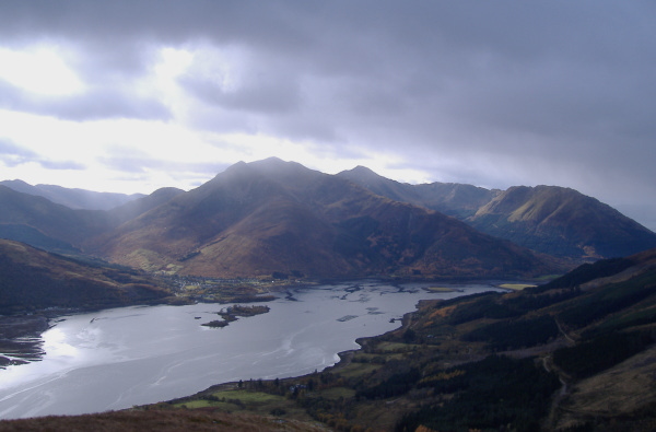 photograph looking south west from Mam na Gualainn 