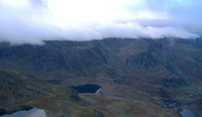 Y Garn in cloud 