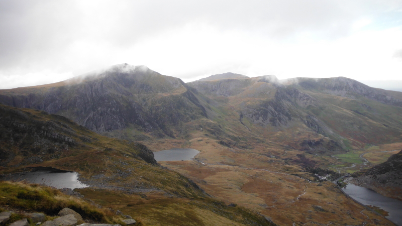  Looking down the ridge past Y Garn 