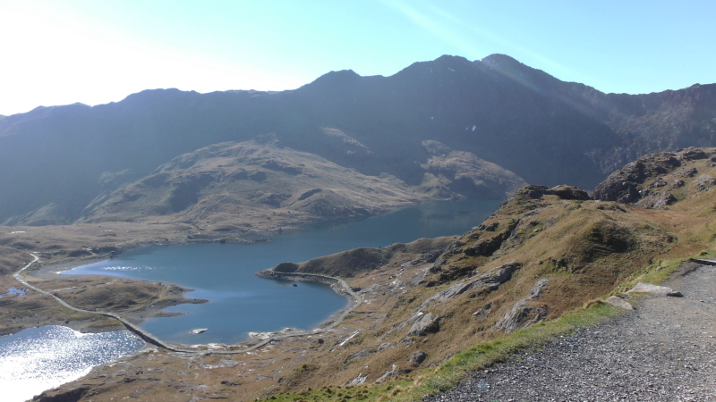  Looking down on the Miners Track and Llyn Llydaw 