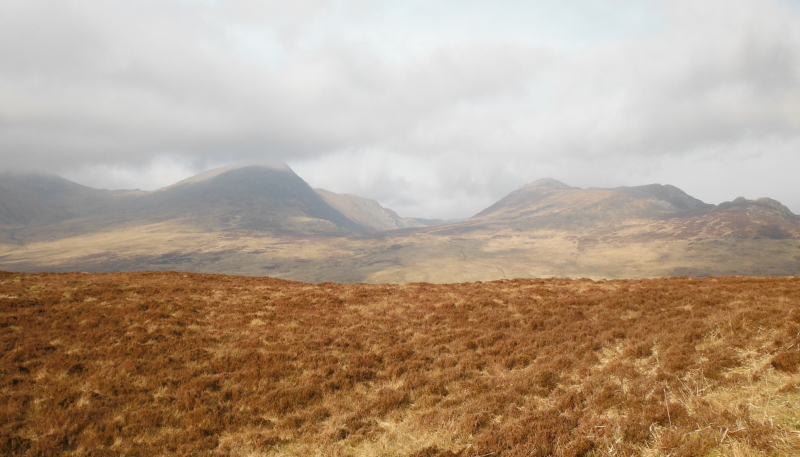  looking over to Pen yr Helgi Du and Pen Llithrig y Wrach