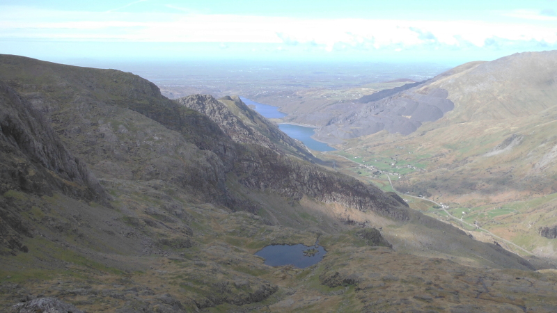  looking down on Gyrn Lâs and the whole ridge 