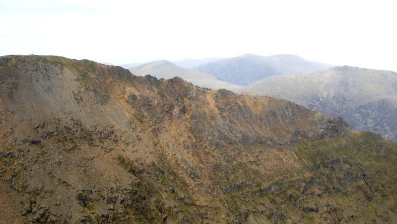  looking across to Crib y Ddysgl 