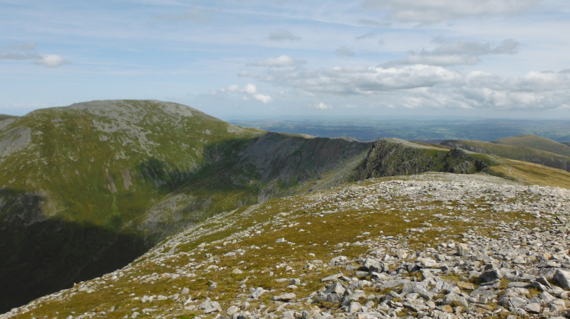  looking along the ridge to Carnedd Llewelyn 