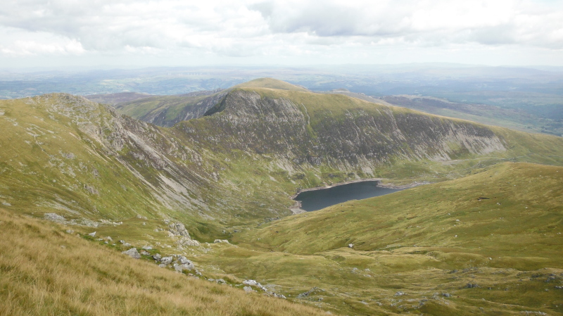  looking across to Pen yr Helgi Du 