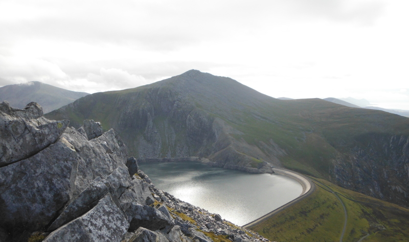  looking over the reservoir to Elidir Fawr 