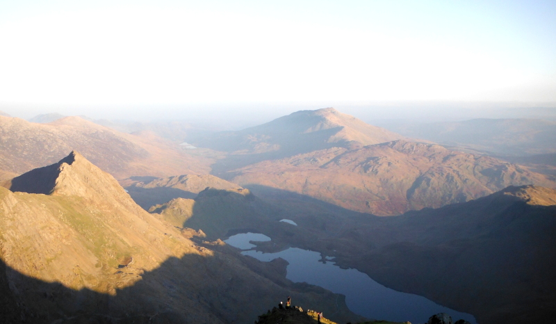  looking over to Moel Siabod 