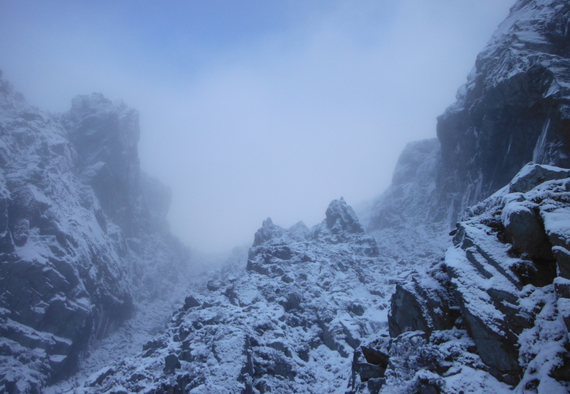  looking up the gully into the cloud 