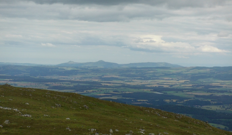  looking across to the Lomomd Hills  