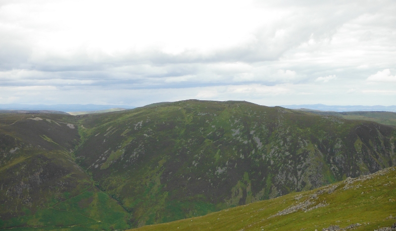  looking across to Choinneachain Hill  