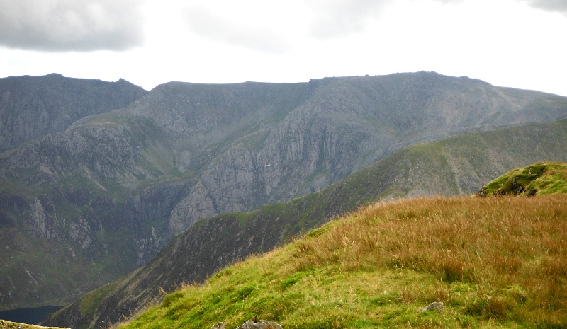  looking across to Glyder Fawr 