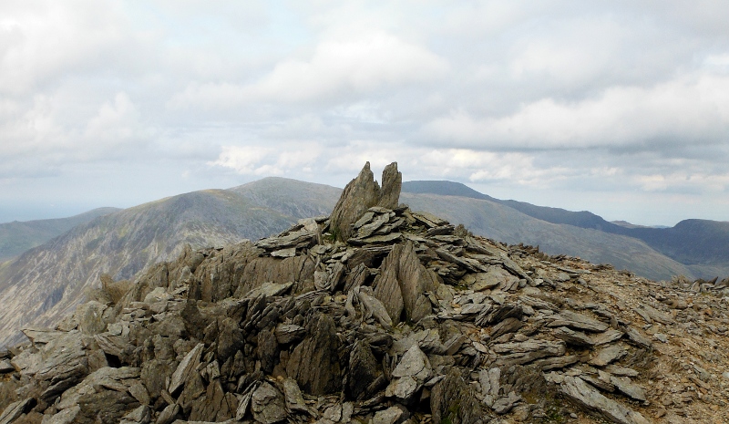  looking across to the summit rocks of Glyder Fawr 