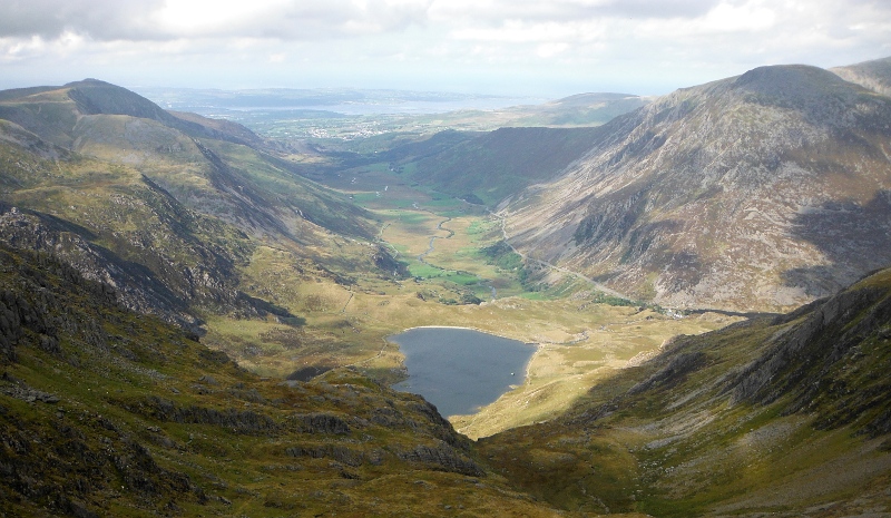  looking away down and past Nant Ffrancon 