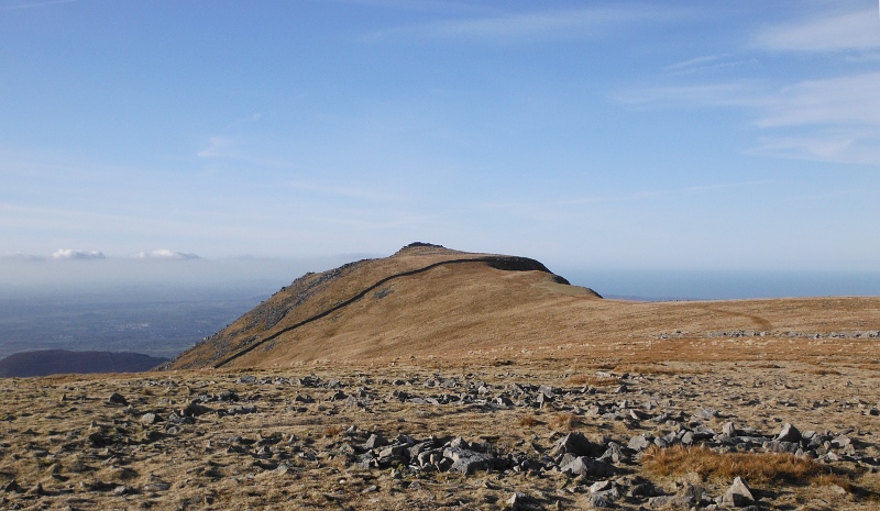  looking along the ridge to Carnedd y Filiast 