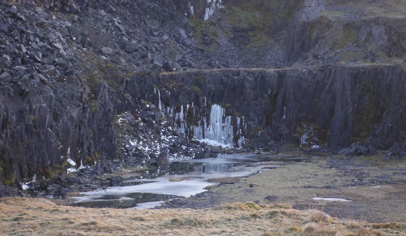  ice at the back of the quarry 