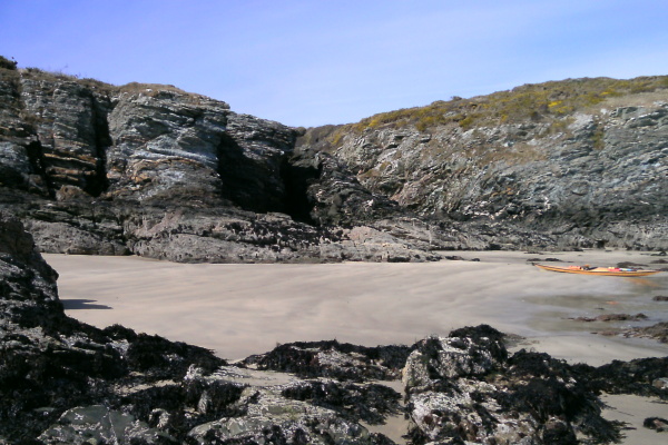 photograph of the beach 