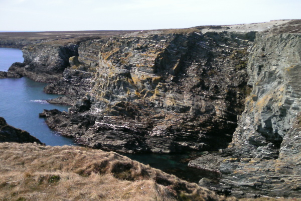  looking northwest from Dinas along the coastline of the mainland 