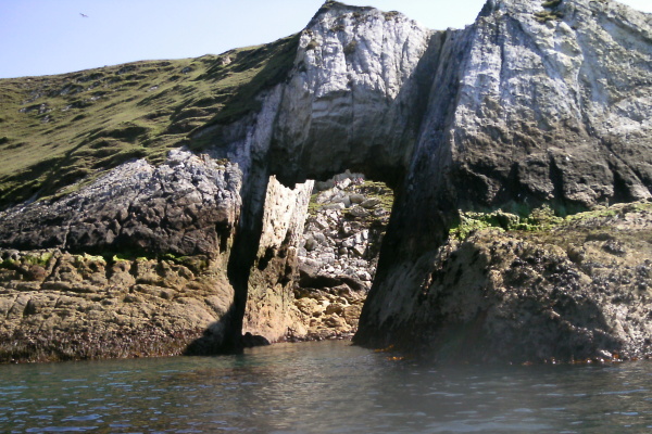 photograph of the white arch 