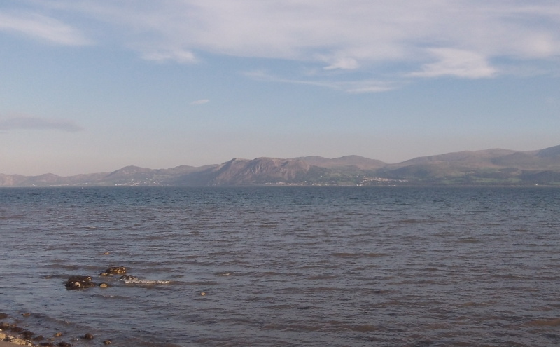 another photograph of the North Wales coastline 