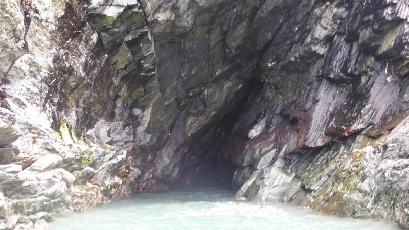  looking into the cave  