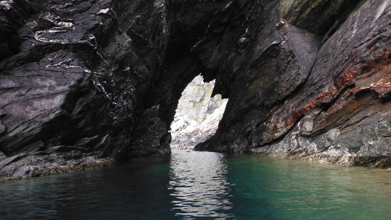  looking through the arch  