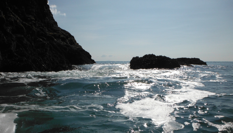  the gap through the rocks, with a surge in progress 