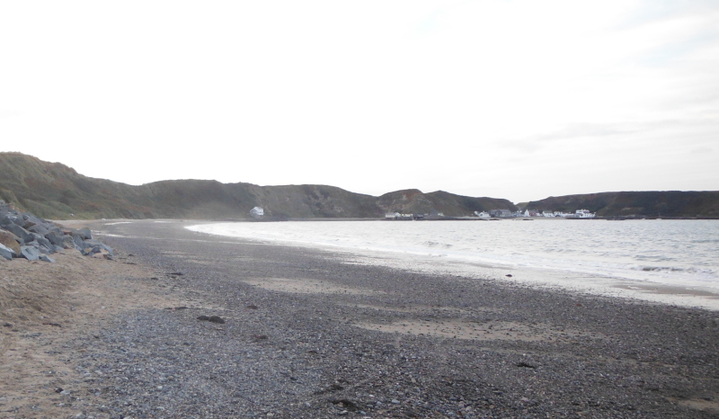  looking along the beach towards Twryn Porth Dinllaen  