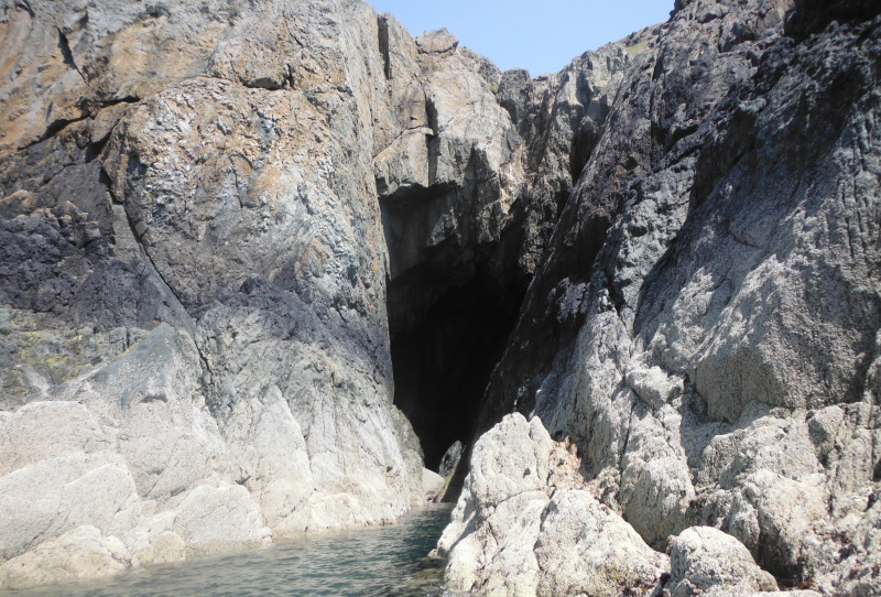 the cave above the water 