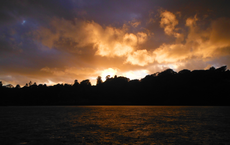  the super lighting and coloured clouds 