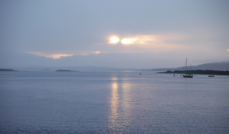  the sun poking through the cloud 