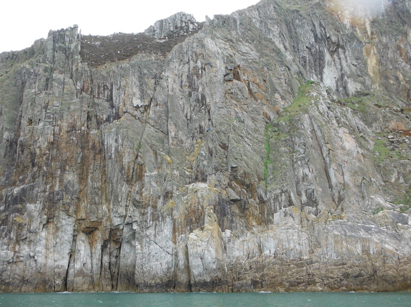  the climbers on the cliff 