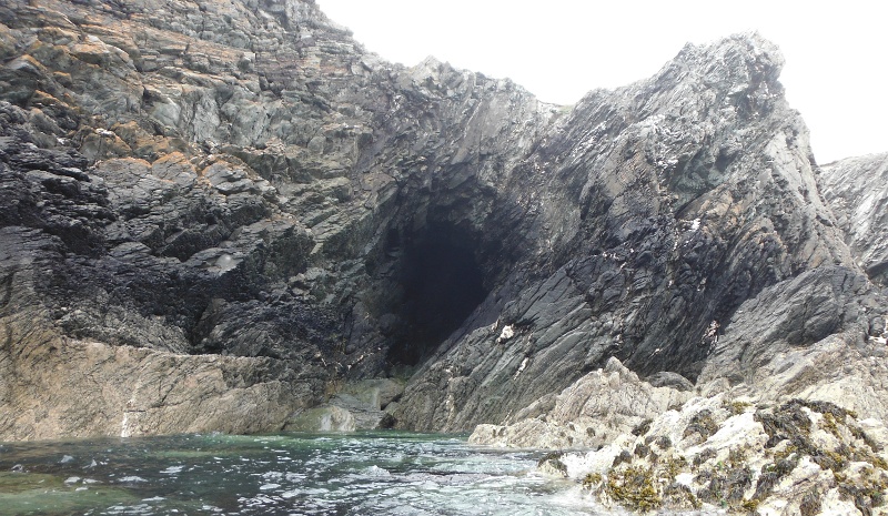  looking into the cave 