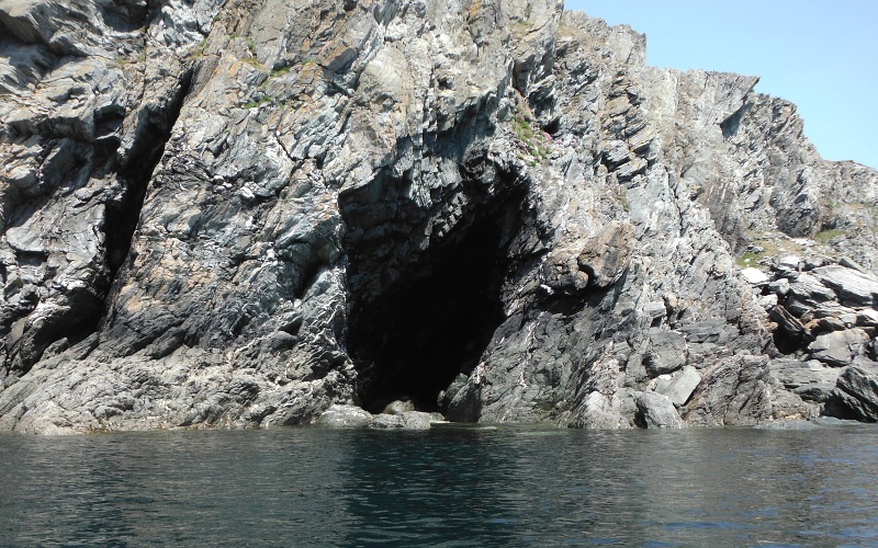  the cave round the back of Dinas Stack 