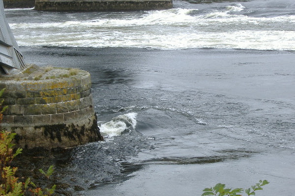 photograph of wave beside south pier