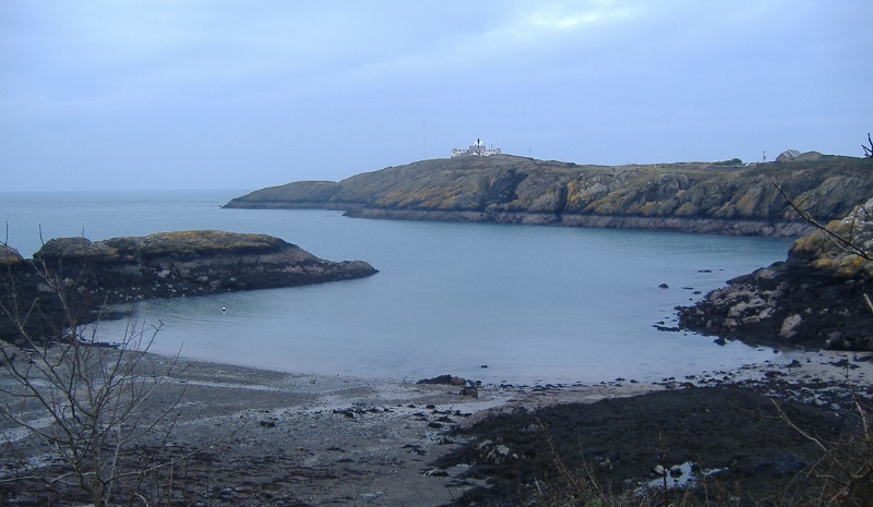  looking across the beach to the lighthouse 