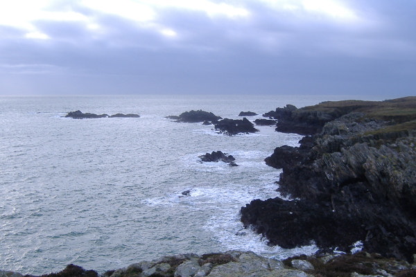 photograph of the rocks at penrhyn mawr 