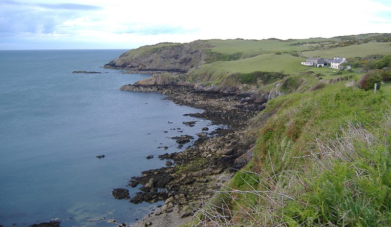  looking along the edge of the bay 