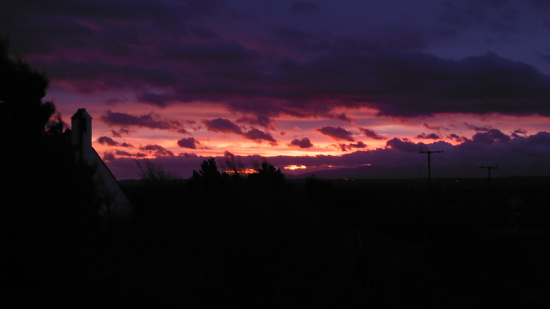 photograph of the sunrise over Snowdonia