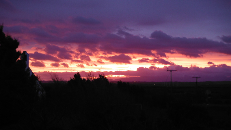 photograph of the sunrise over Snowdonia