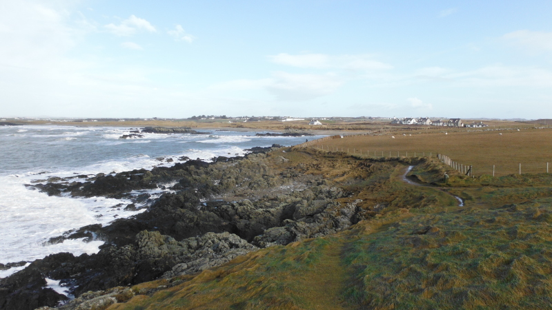 looking along the coastal path towards Porth Nobla 