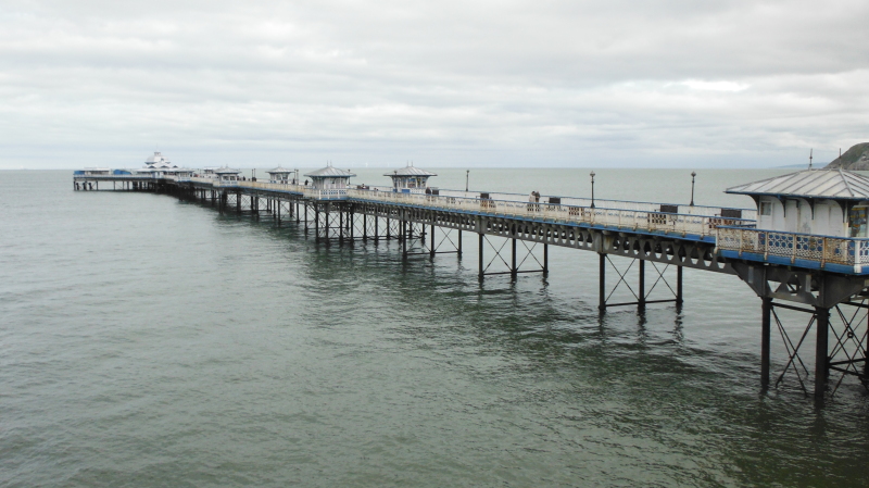  Llandudno Pier 