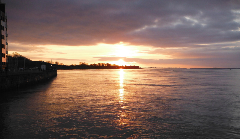  the start of the sunset, taken from the pier 