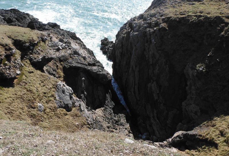  another deep gash into the cliffs