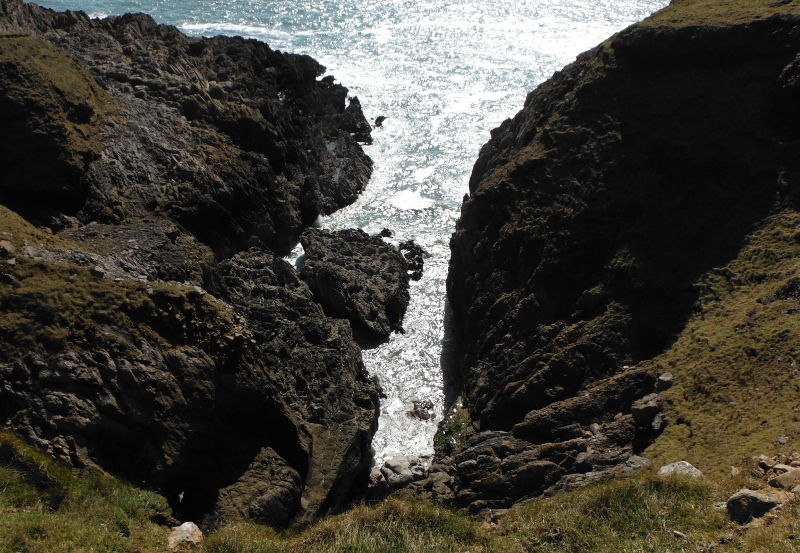  another deep gash into the cliffs