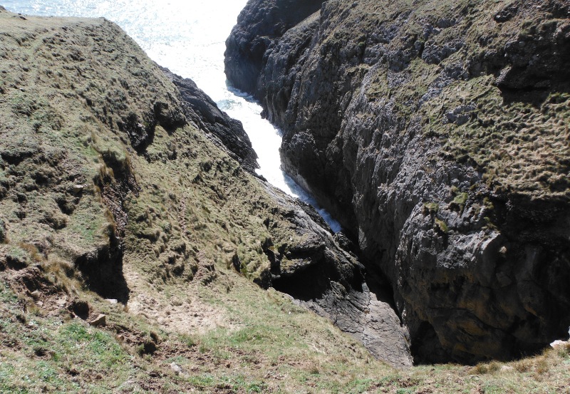  another deep gash into the cliffs