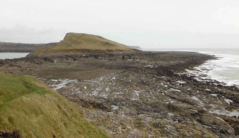  looking back across the outer causeway to the Inner Head