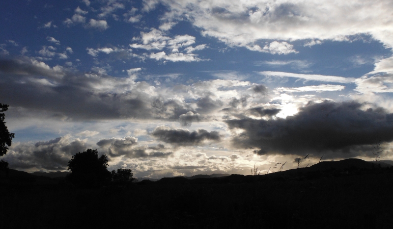  the clouds nicely backlit 