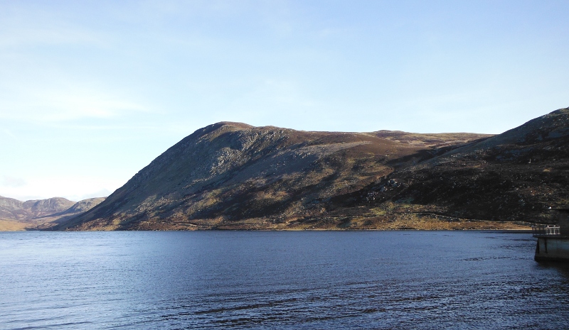  looking across Loch Turret to Choinneachain Hill 