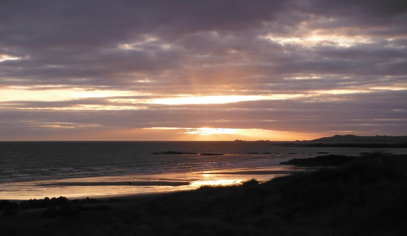  the sun trying to produce a sunset 